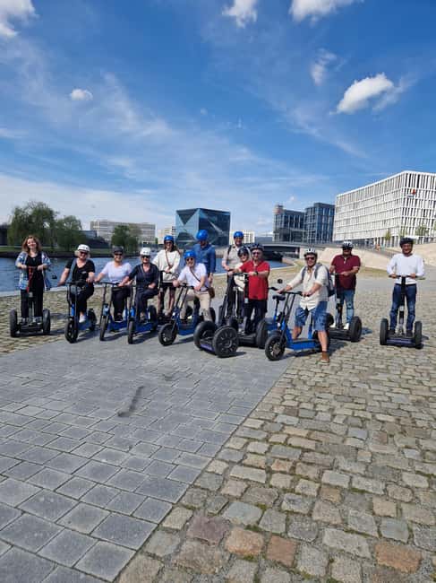 2H Best of München Sightseeings Tour - The Munich sightseeing focus: squares, monuments, and parks