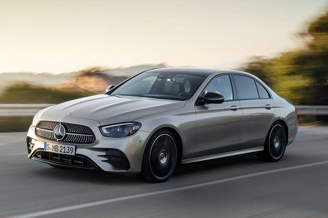 Arrival Transfer from Munich Airport to Munich City by Sedan - Where You Meet Your Chauffeur at MUC