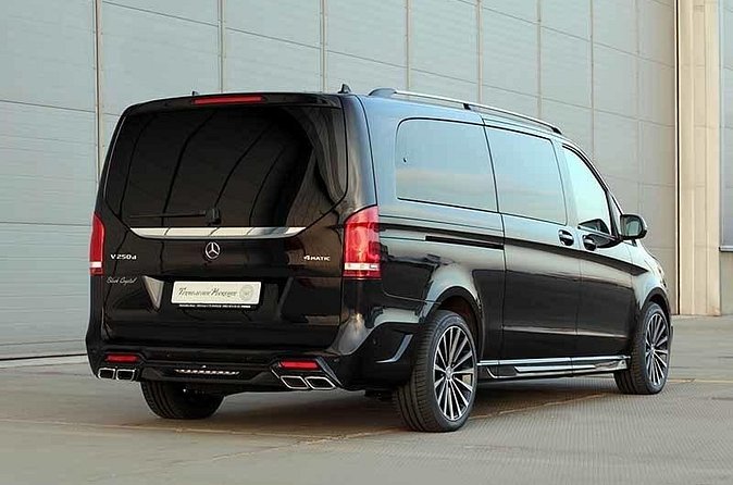 Arrival Transfer Munich Train Station to Munich by Luxury Van - Who this transfer suits best (and who might want a cheaper plan)