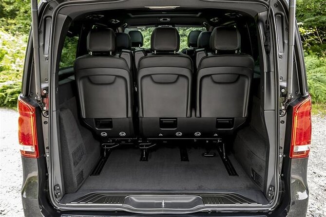 Arrival Transfer Munich Train Station to Munich by Luxury Van - The ride: Mercedes-Benz V-Class style comfort, bottled water, English help