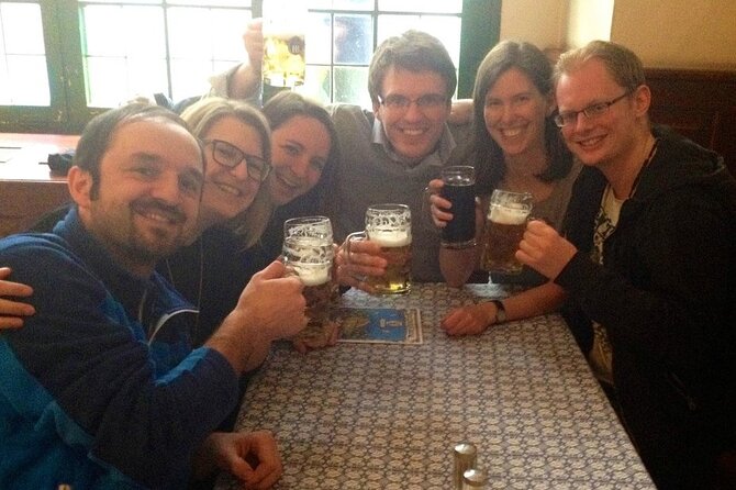 Brewing Through the Ages: A Tour of Munich's Beer Culture - Schneider Weisse Meal Moment: A Good Break From Walking