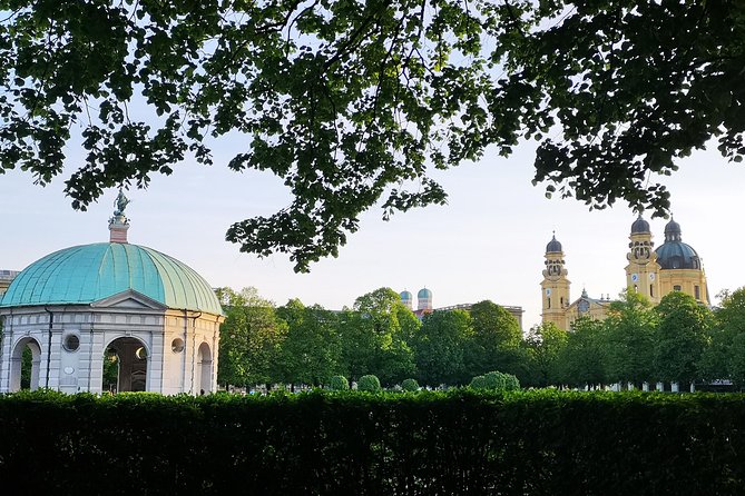 Classic Mike's Bike Tour daily @ 11.30 incl Beer Garden & Surfers - Max-Joseph-Platz to Odeonsplatz, where the city explains itself