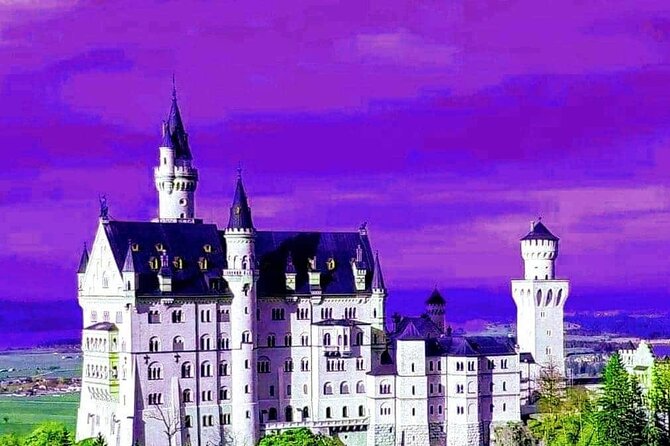 Comfort Mini-Van & Professional and FRiENDLY Guide: CUSTOMIZED 1-DAY TOUR from Munich - Passion Theater and the Alpine Coaster option near Oberammergau