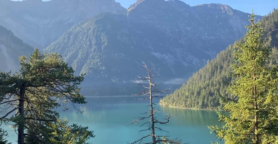 Ehrwald: Hiking Tour into breath taking Nature - Log cabins as your natural break, plus that “real alpine” feeling