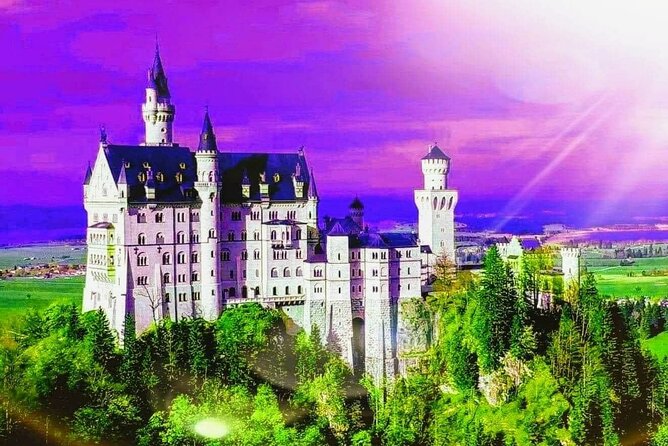 EXCLUSiVE SKIP-THE-CROWDS Neuschwanstein and Linderhof Castle Tour from Munich INCL. TICKETS - Oberammergau: murals, the Passion Play Theatre, and time to browse