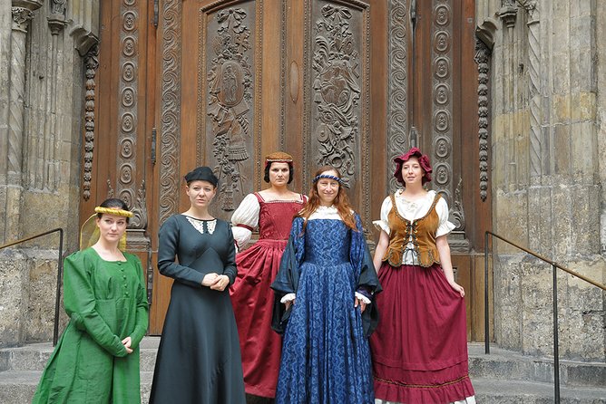 Executioners, whores, witches with drama - Executioners, Fragstatt, and Galgenbergl, Plus the Pimps Detail