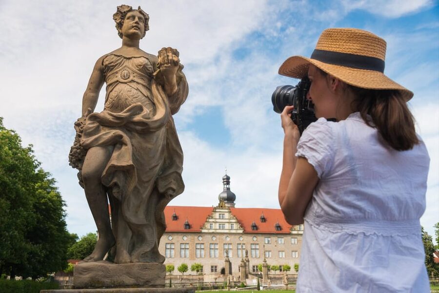 From Frankfurt: Rothenburg ob der Tauber Wine Tour - Getting to the Tauber Valley, wine tastings on the coach, and quick village photo stops
