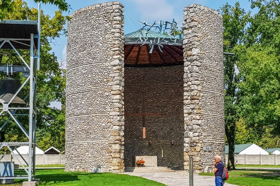 From Munich: Dachau Memorial Site Half-Day Trip - Why the Guide’s Tone Is the Real Difference