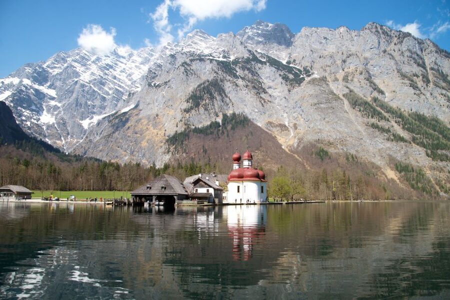 From Munich: Königsee Day Tour by Van - The boat ride on Königssee: echo, peninsula, and the Sleeping Witch