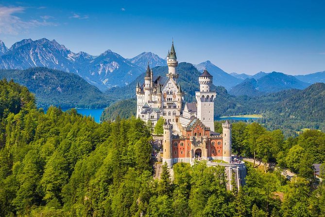 From Munich: Neuschwanstein Castle and Linderhof Private Tour - Key highlights at a glance