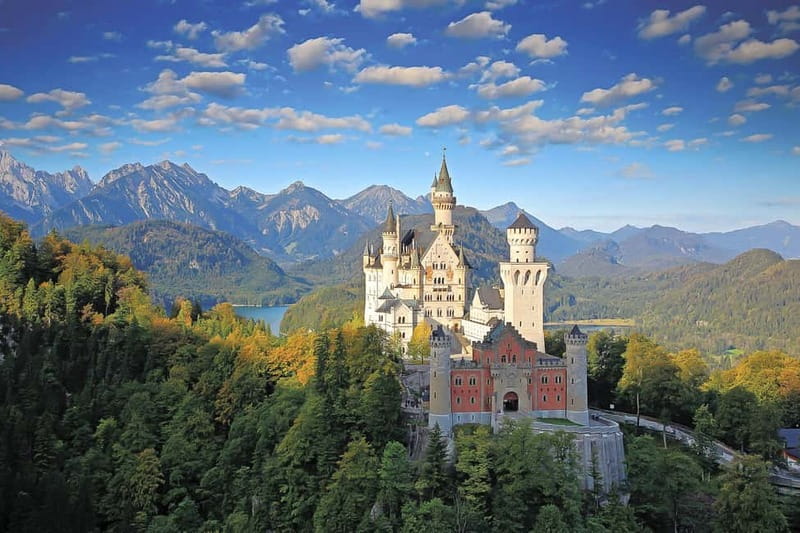 From Munich: Neuschwanstein & Linderhof Castle Full-Day Trip - Linderhof Palace: the “smaller” stop with the biggest mood