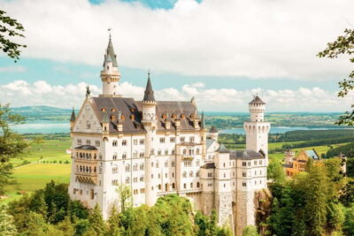 Premium Neuschwanstein Castle & Linderhof Tour