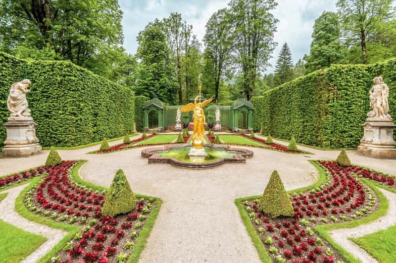 From Munich: Premium Neuschwanstein Castle & Linderhof Tour - The Real Test: Marienbrücke Bridge and the Crowd Factor