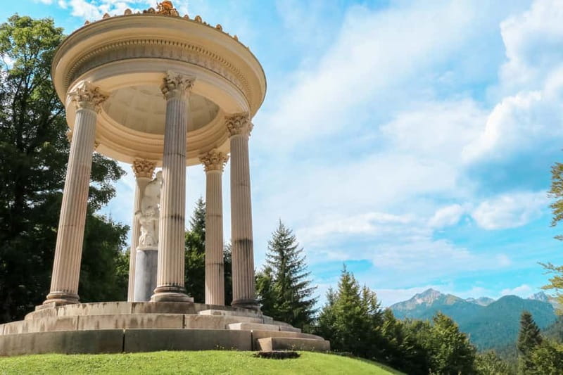 From Munich: Premium Neuschwanstein Castle & Linderhof Tour - Lunch and Oberammergau: A Quick Reset Between Two Castle Worlds