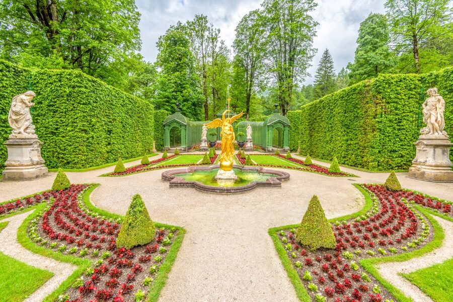 From Munich: Trip to Neuschwanstein & Linderhof in Spanish - Language, Mobility, and Who This Tour Fits Best
