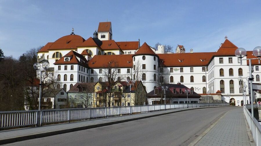 Füssen: Private Guided Walking Tour - Schrannenplatz Meet-Up: The Best Way to Start Seeing Füssen