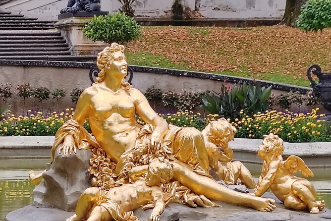 Half Day Private Tour Linderhof Castle & Oberammergau incl Ettal - Schloss Linderhof: a shorter interior, a longer garden moment