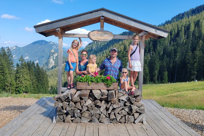 Half Day Private Tour Linderhof Castle & Oberammergau incl Ettal - Meeting in Munich and settling into the coach rhythm