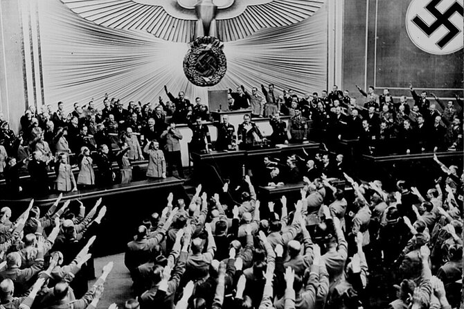 Inside the Third Reich (Private Tour) - Residenz München: the failed putsch and resistance points