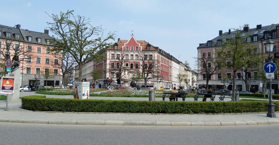 Munic:h; Paul's Bavarian Food and Market Tour - Three courses, three restaurants, one strong way to taste Munich