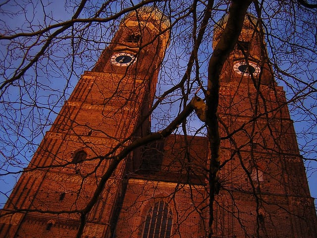 Munich: 3-Hour Culinary Nightwatch Tour - Entering Munich as a night watchman’s city