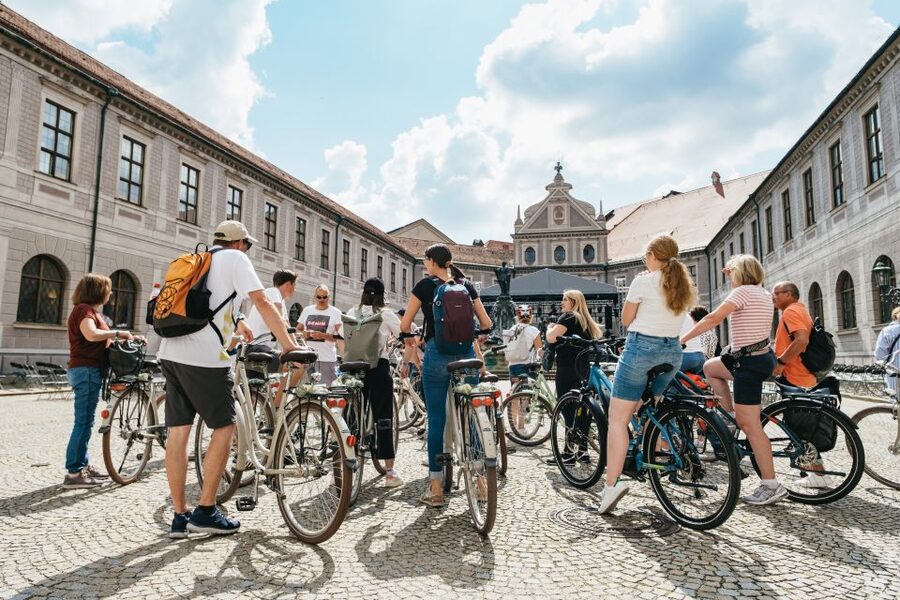 Munich 3-Hour Guided Bike Tour - The smart way to start Munich: 3 hours, bikes, and a clear route