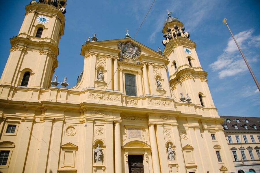 Munich 3-Hour Segway Tour: Nazi Munich & Royal Architecture - Getting Your Bearings on a Segway at Karlsplatz 4