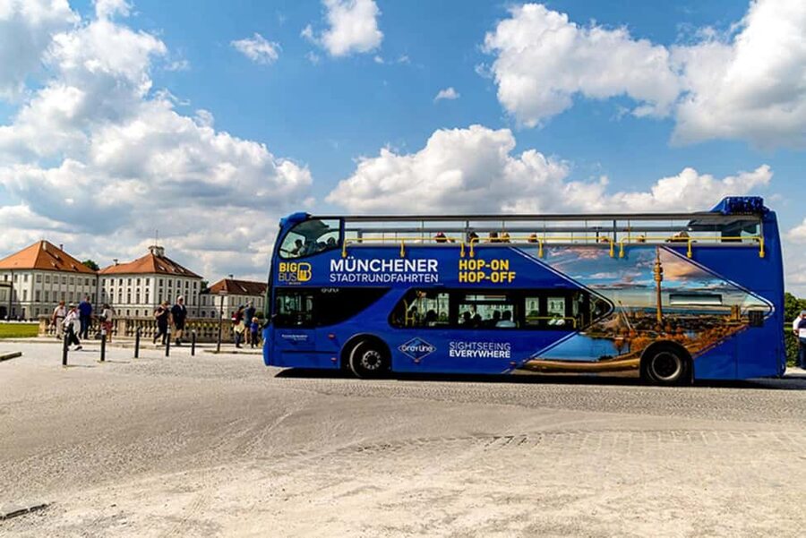 Munich: Big Bus Hop-On Hop-Off Sightseeing Bus Tour - Audio guide and WiFi: how to actually use them on a bus tour