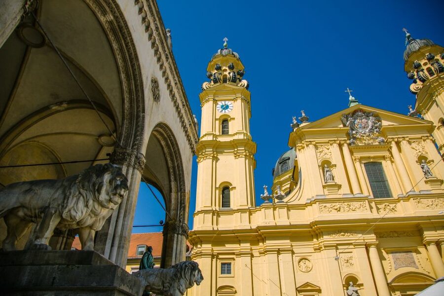 Munich: Bike Tour with Beer Garden Break - How hard is the ride, and what should you pack?