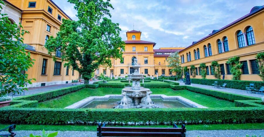 Munich: Capture the most Photogenic Spots with a Local - Why This Photo Tour Works in 90 Minutes