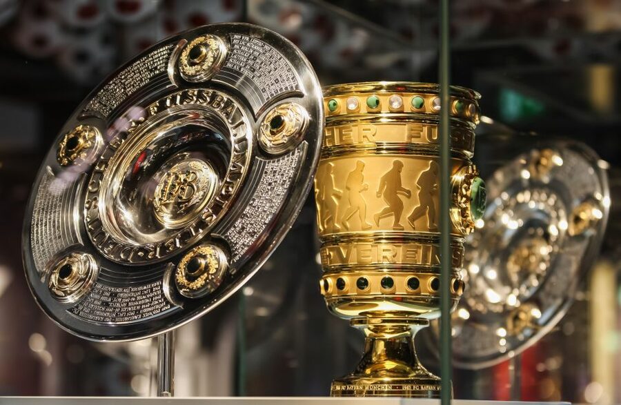 Munich: City Bus Tour & FC Bayern Munich Allianz Arena Tour - Allianz Arena Tour: 1 Hour in the Stadium That Changes Color