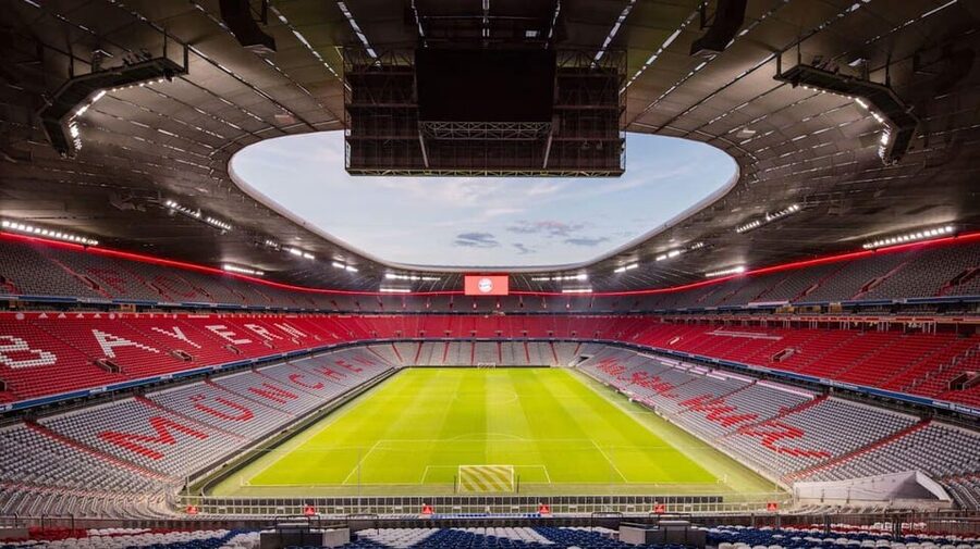 Munich: FC Bayern Museum + Arena View - Audio guide via the Allianz Arena app, your personal narration system
