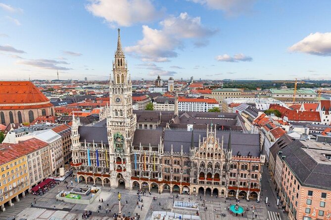 Munich Ghosts and Spirits Evening Walking Tour - How the meetup at Ludwig Beck keeps the night from feeling chaotic