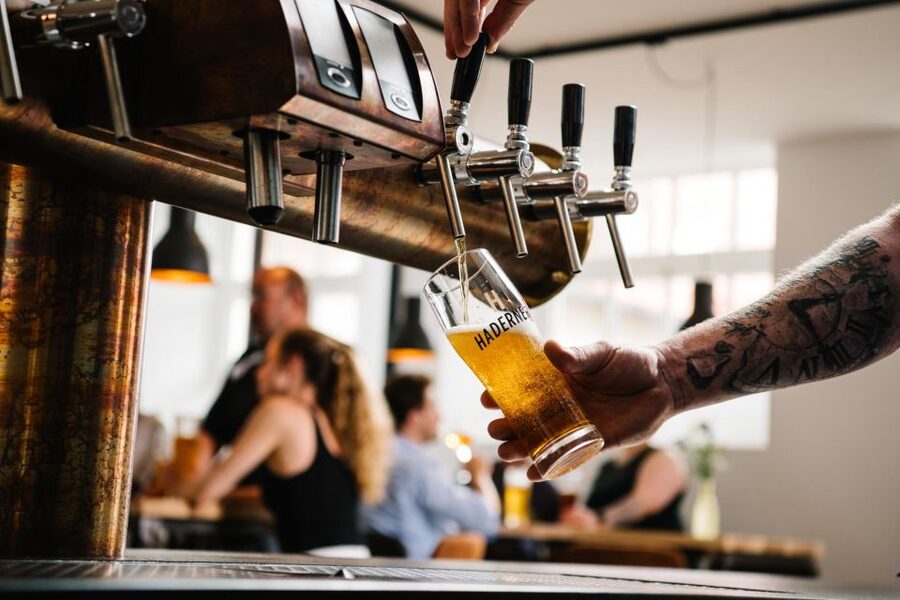 Munich: Hands-On Brewery Tour & Tasting of 4 Organic Beers - Malt tasting and hop aromas, how to turn beer tasting into real understanding