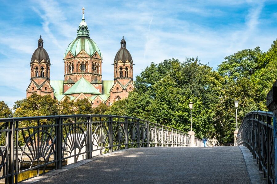 Munich: Highlights Private Bike Tour with Licensed Guide - What the Licensed Private Guide Really Changes