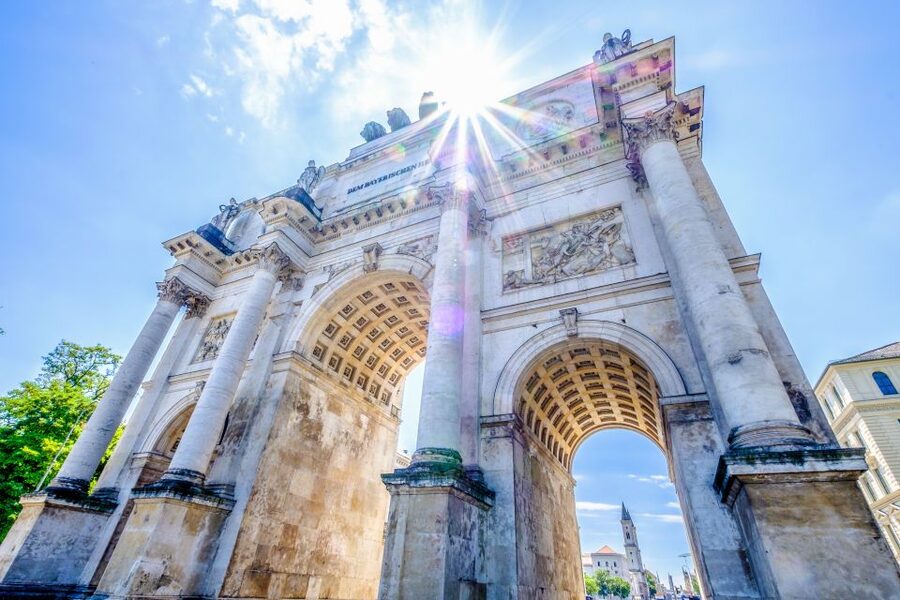 Munich Hop-On Hop-Off Tour: 1-Day or 2-Day Ticket - Stop Highlights That Are Worth Your Time on Foot