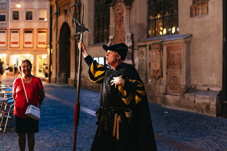Munich: Middle Ages Tour with Night Watchman - From Squares to Defense: The 12th-Century City Wall and Munich’s Gate System