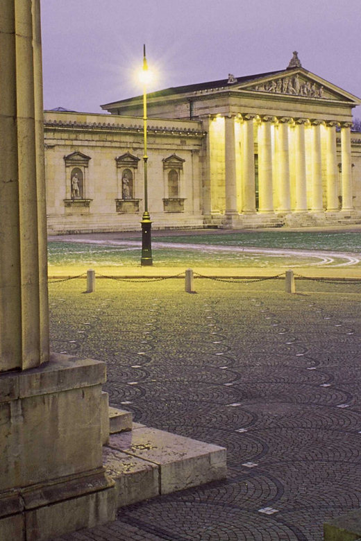 Munich: National Socialism Historical Tour in GERMAN - A Walking Route Through Munich’s “City of the Movement”