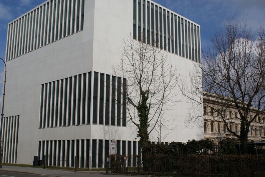 Munich: Nazi History 2-Hour Small Group Walking Tour - Stepping Off Marienplatz and Into Munich’s Political Turning Point