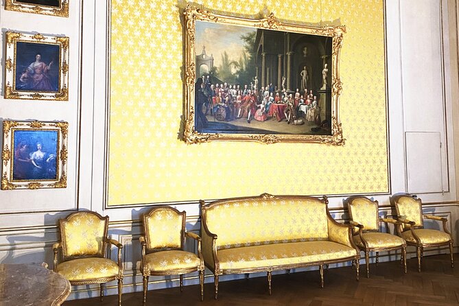 Munich Nymphenburg Palace & Carriage Museum Fast-Track Tour - The palace in one guided hour: Baroque rooms and Wittelsbach power