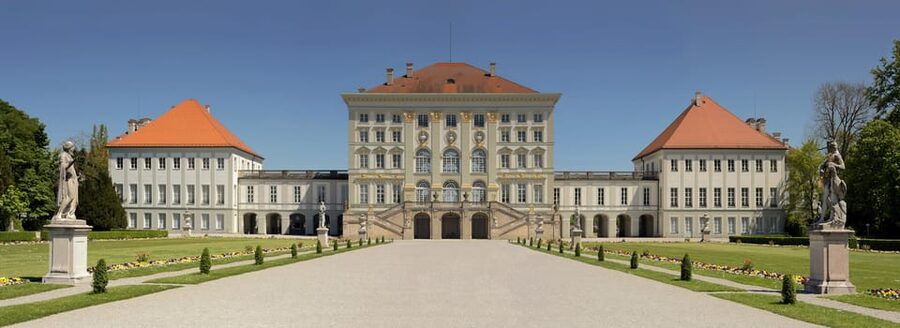 Munich: Nymphenburg Palace Entry Ticket - Entering The Lavish Rooms: Artwork, Tapestries, and Ornate Furnishings