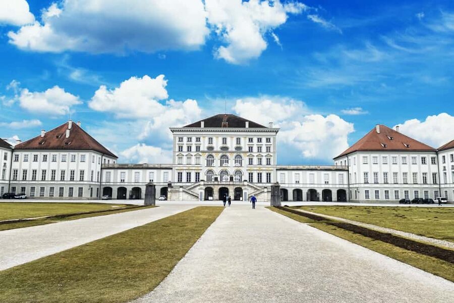 Munich Nymphenburg Palace Tickets and Tour, Carriage Museum - Nymphenburg in Two Hours, Without the Ticket Office Chaos