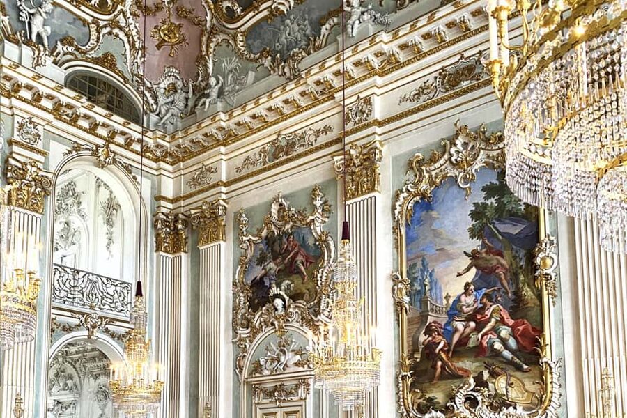 Munich Nymphenburg Palace Tickets and Tour, Carriage Museum - Summer Park Access: The Best Extra If You Visit April to September