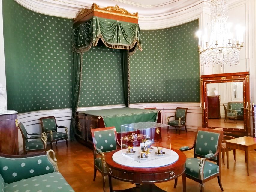 Munich: Nymphenburg Palace with official Guide - Who should book this Nymphenburg Palace official guide tour