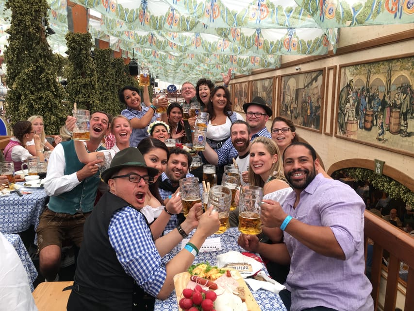 Munich Oktoberfest All-Inclusive Tour - Marienplatz and breakfast: starting Oktoberfest with beer lore (not guesswork)