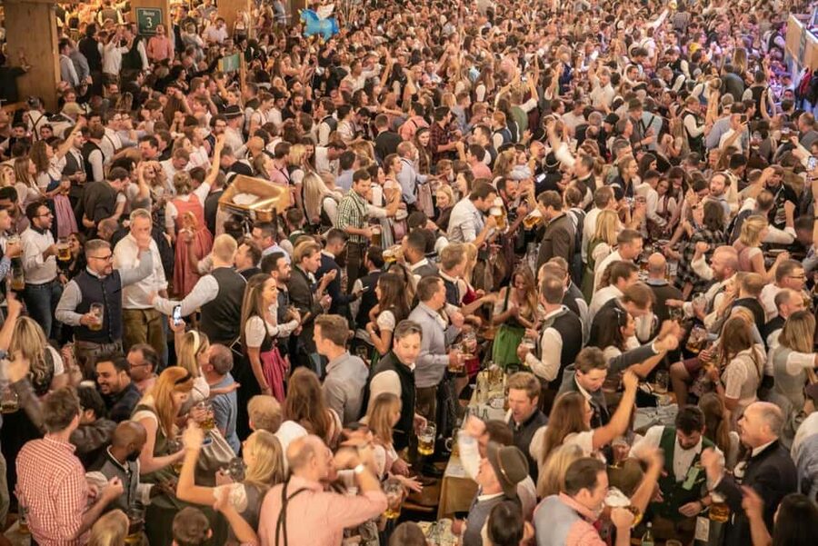 Munich: Oktoberfest Big Beer Tent Evening including table reservation - Meeting at Gotheplatz, Then Sliding Into the Wiesn