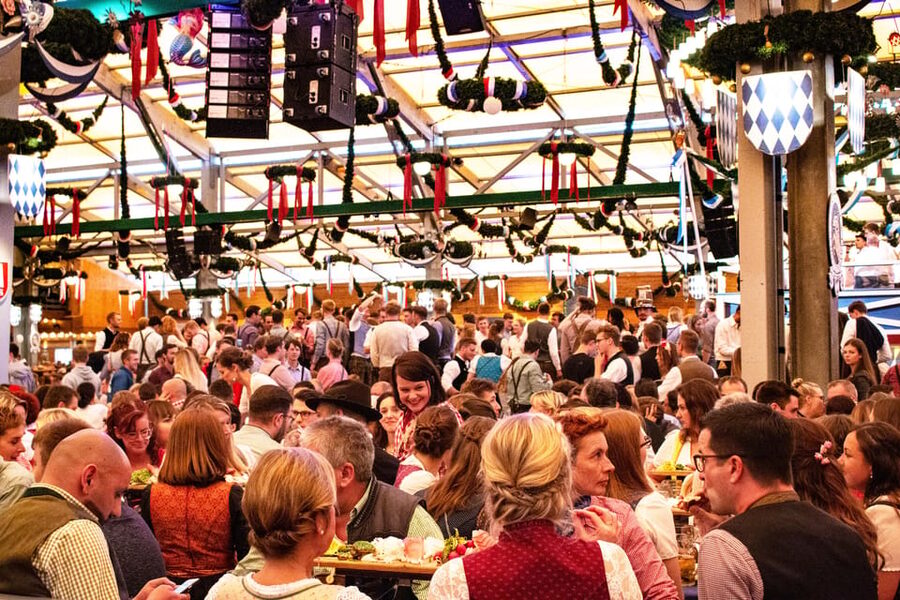 Munich: Oktoberfest Tour with Tent Reservation, Food & Beer - Who This Tour Suits Best (And Who Might Skip It)