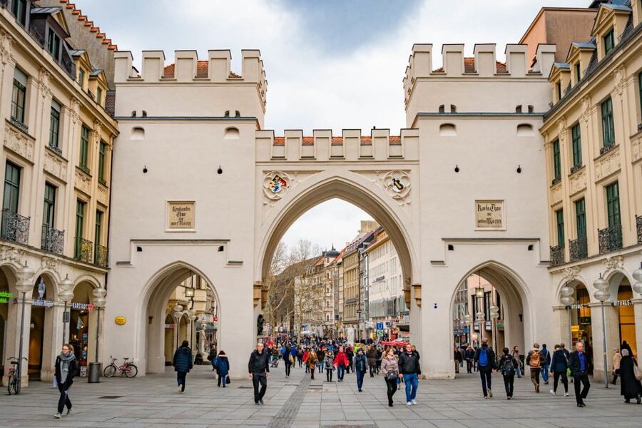 Munich: Old Town Walking Tour in Spanish - Key Highlights You’ll Feel Immediately