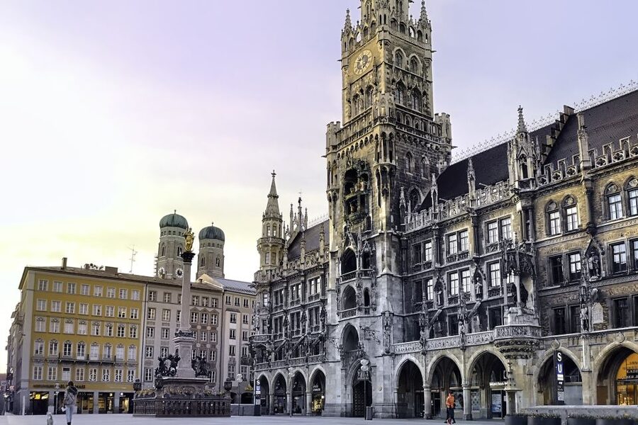 Munich: Old Town Walking Tour in Spanish - Why This Spanish Old Town Walking Tour Works in Real Life