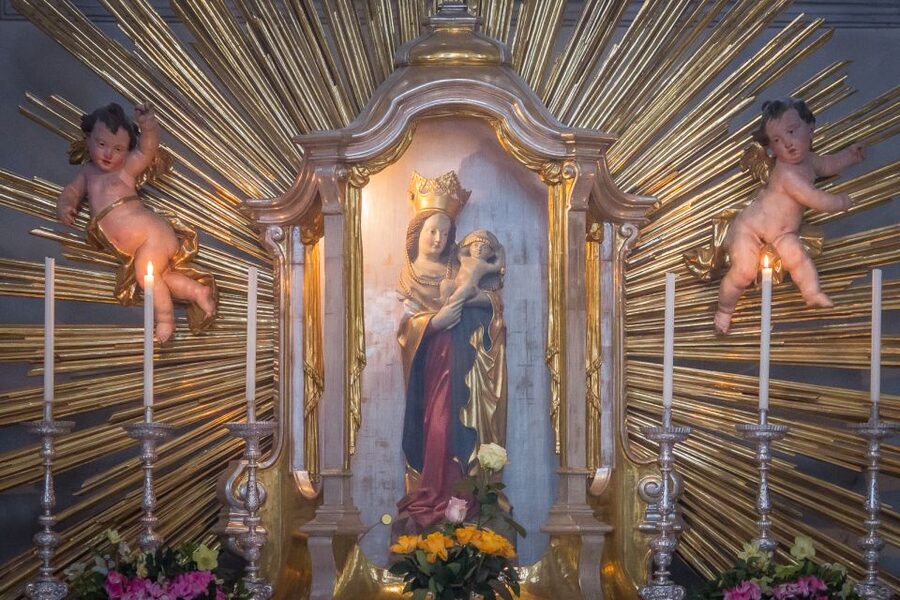 Munich: Places of Luck in Munich - Why luck-and-saints stories make sense in Munich